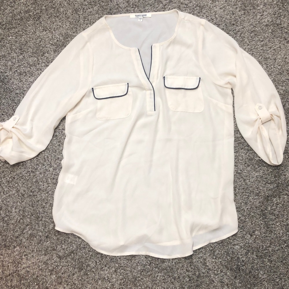 Daniel Rainn shirt